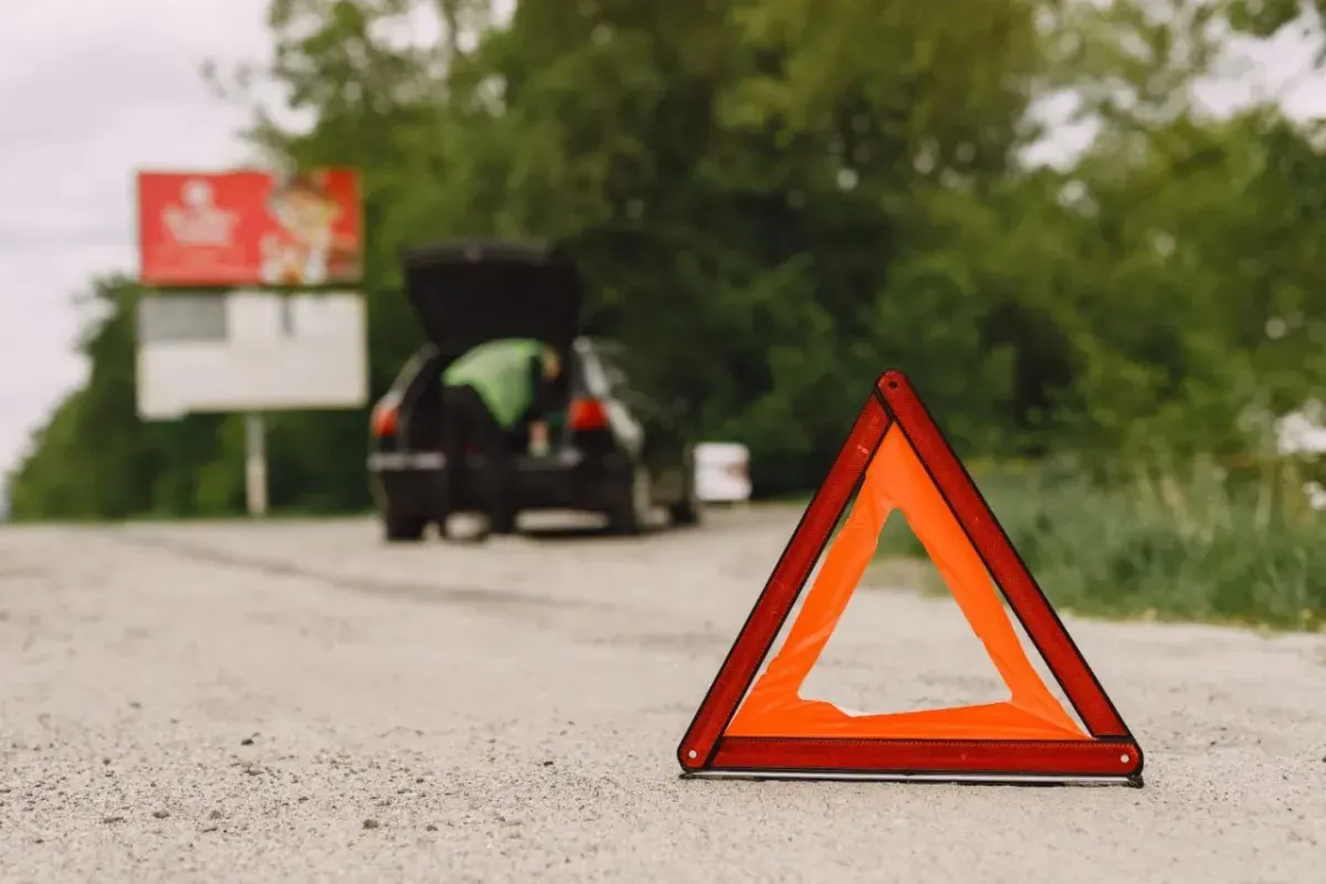 Bezpieczne holowanie - samodzielnie czy z pomocą drogową?